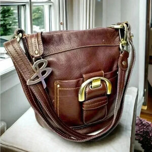 B. Makowsky Brown Leather Adjustable Strap Crossbody Bag